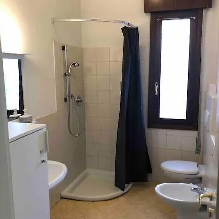 Via Aleardi, 4 Minutes From Station And Airport Shuttle Διαμέρισμα