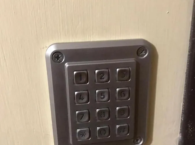 Lägenhet Venice, 4 Minutes From Station, Free Parking, Airport Shuttle,train Station Via Aleardi 141