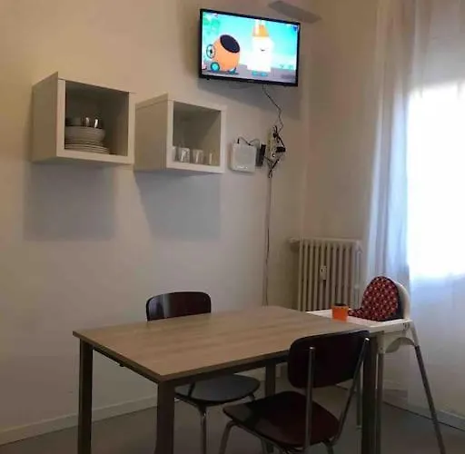 Venice, 4 Minutes From Station, Free Parking, Airport Shuttle,train Station Via Aleardi 141 * Mestre