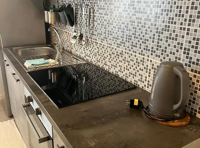 Venice, 4 Minutes From Station, Free Parking, Airport Shuttle,train Station Via Aleardi 141 Lägenhet *